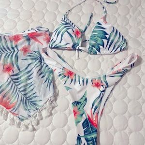 High Cut Bikini with swimsuit cover Size Medium New.